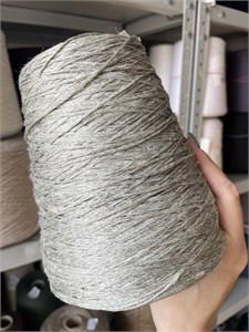 {{photo.Alt || photo.Description || 'Stromboli Plus Organzino 70% шелк 30% конопля 300 Оливковый'}}
