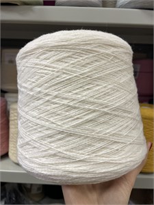 {{photo.Alt || photo.Description || 'Supersoft 100% кардный меринос 2/15 (750м в 100) белый'}}