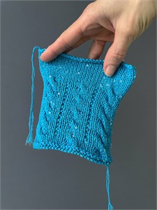 {{photo.Alt || photo.Description || 'Cotton Paillettes 96% Хлопок, 4% пайетки  Полиэстер 450м/100г Голубой'}}