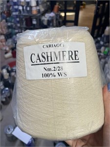 {{photo.Alt || photo.Description || 'Cariaggi Cashmere 100% Кашемир 1400м/100г Кремовый'}}
