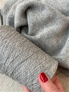 {{photo.Alt || photo.Description || 'Millefili SESSANTAQUARANTA +пайетки 60% шерсть 40% па серый'}}