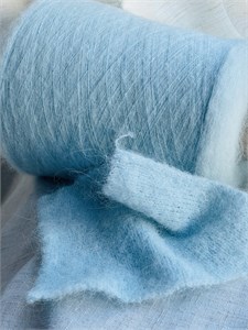 {{photo.Alt || photo.Description || 'Birmano 41% Baby Alpaca Suri 23% меринос 33% па 3% эластан 1350м 100 гр голубой'}}
